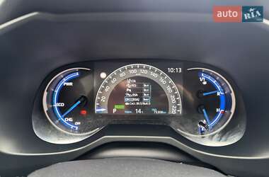 Внедорожник / Кроссовер Toyota RAV4 2021 в 