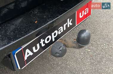 Внедорожник / Кроссовер Toyota RAV4 2006 в 