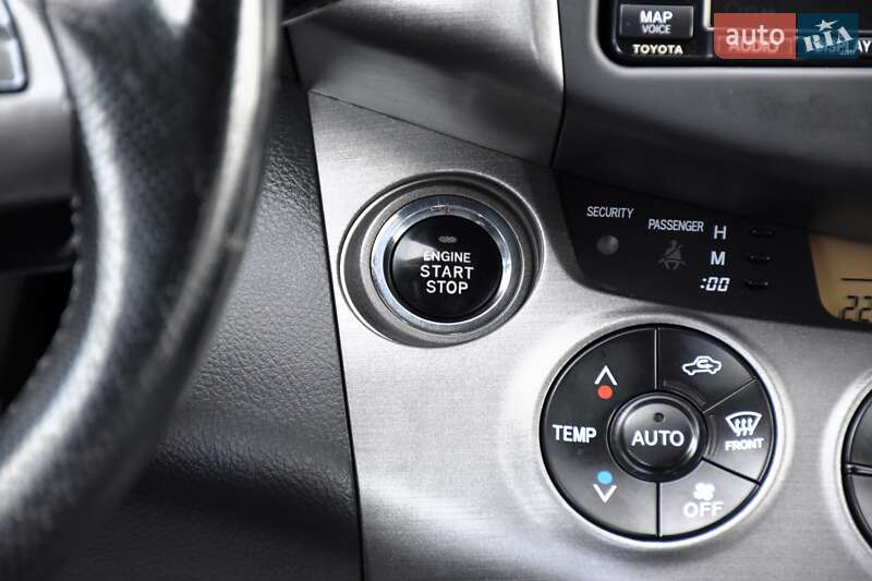 Внедорожник / Кроссовер Toyota RAV4 2010 в Дрогобыче