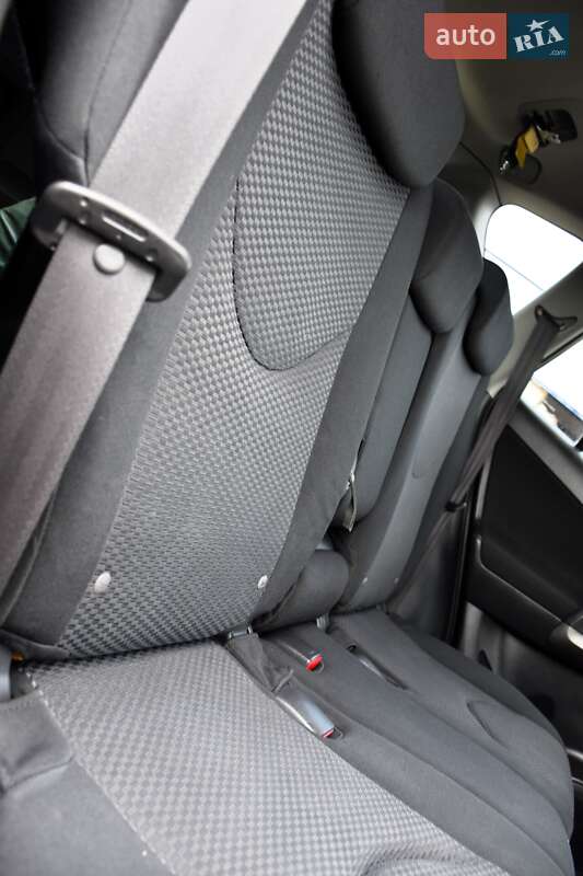 Внедорожник / Кроссовер Toyota RAV4 2010 в Дрогобыче