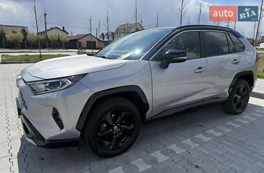 Позашляховик / Кросовер Toyota RAV4 2020 в Ірпені