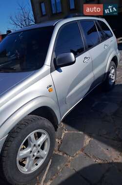 Внедорожник / Кроссовер Toyota RAV4 2002 в 