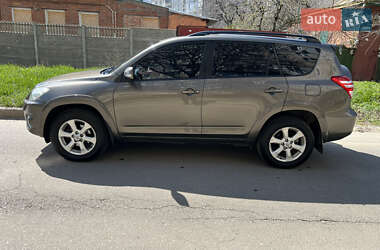 Внедорожник / Кроссовер Toyota RAV4 2009 в 
