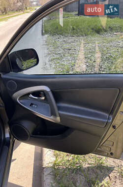 Внедорожник / Кроссовер Toyota RAV4 2009 в 