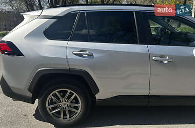 Позашляховик / Кросовер Toyota RAV4 2021 в Полтаві