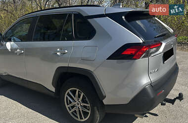 Позашляховик / Кросовер Toyota RAV4 2021 в Полтаві