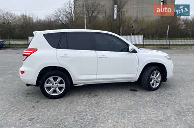 Позашляховик / Кросовер Toyota RAV4 2011 в 