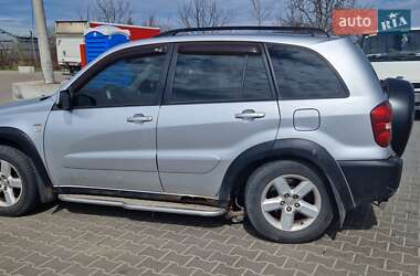 Позашляховик / Кросовер Toyota RAV4 2003 в 
