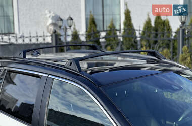Позашляховик / Кросовер Toyota RAV4 2019 в 