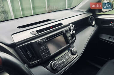 Внедорожник / Кроссовер Toyota RAV4 2013 в 