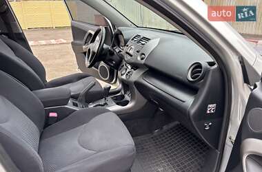 Внедорожник / Кроссовер Toyota RAV4 2006 в 