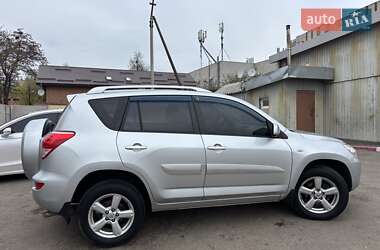 Внедорожник / Кроссовер Toyota RAV4 2006 в 