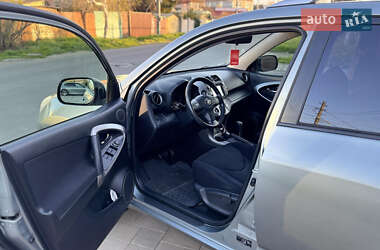 Внедорожник / Кроссовер Toyota RAV4 2008 в 