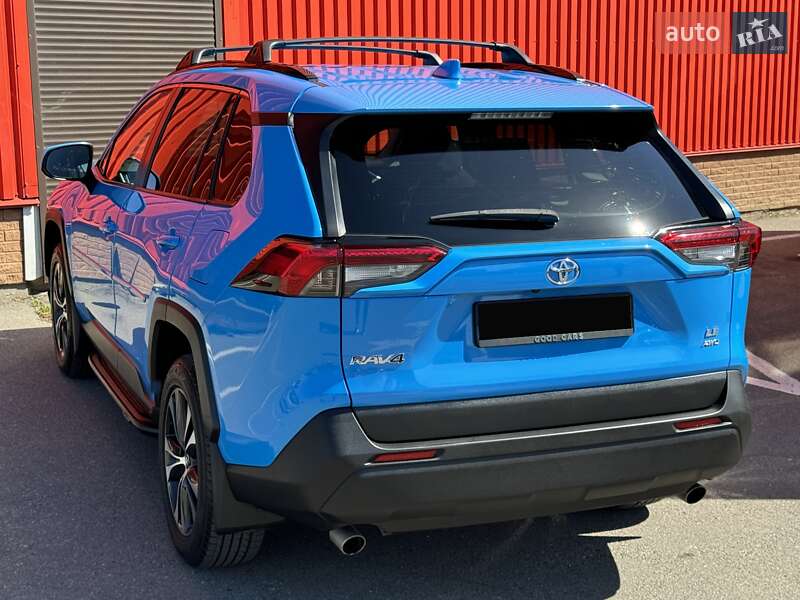 Позашляховик / Кросовер Toyota RAV4 2019 в Одесі