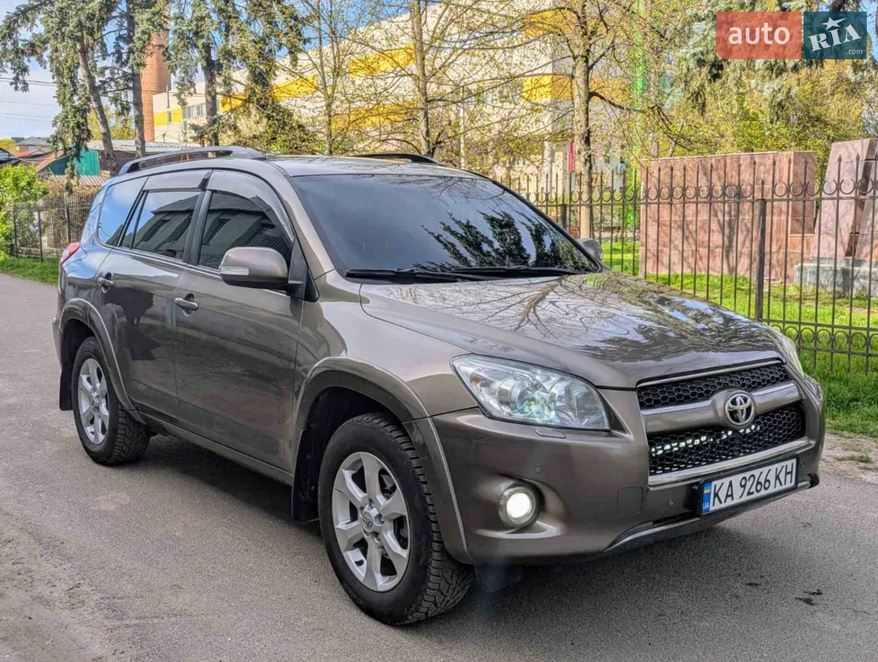 2010 Toyota RAV 4 - мініатюра 15