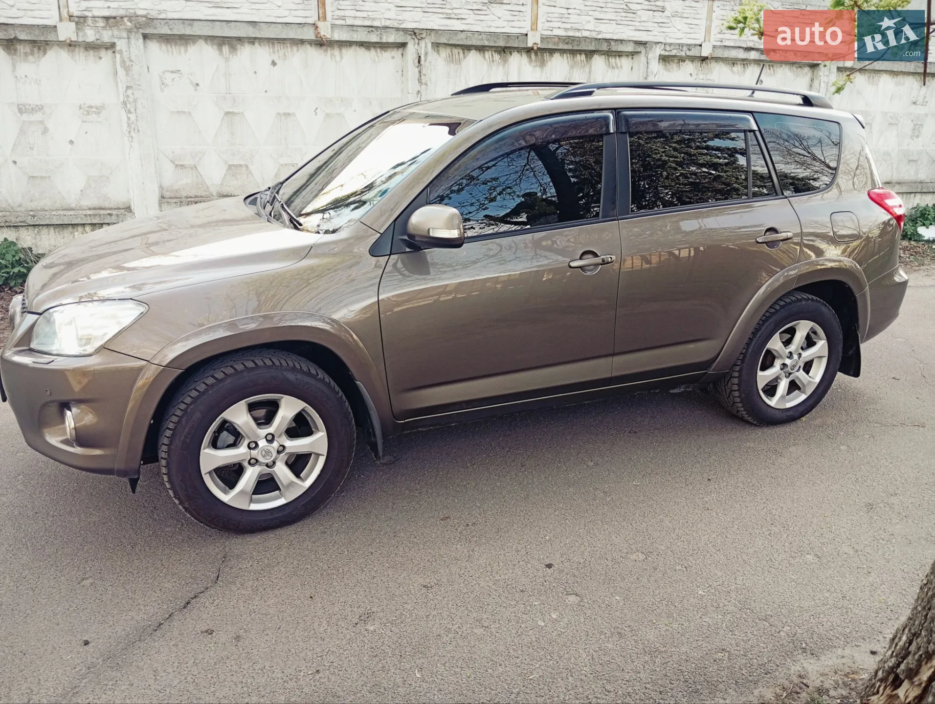2010 Toyota RAV 4 - мініатюра 2