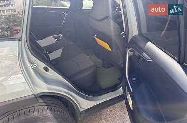 Внедорожник / Кроссовер Toyota RAV4 2022 в 