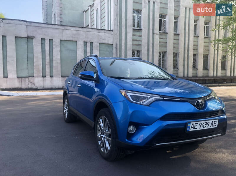 Позашляховик / Кросовер Toyota RAV4 2017 в Кам'янському фото 4 Позашляховик / Кросовер Toyota RAV4 2017 в Кам'янському