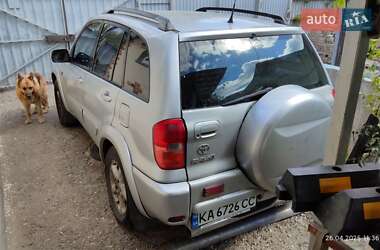 Внедорожник / Кроссовер Toyota RAV4 2003 в 