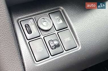 Внедорожник / Кроссовер Toyota RAV4 2010 в 