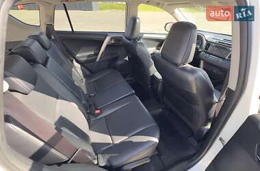 Внедорожник / Кроссовер Toyota RAV4 2013 в 