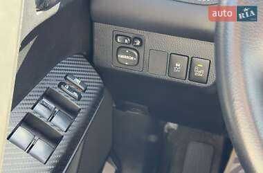 Внедорожник / Кроссовер Toyota RAV4 2013 в 