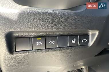 Внедорожник / Кроссовер Toyota RAV4 2019 в 