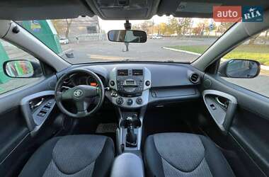Внедорожник / Кроссовер Toyota RAV4 2008 в 