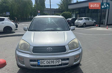Внедорожник / Кроссовер Toyota RAV4 2003 в Чернигове