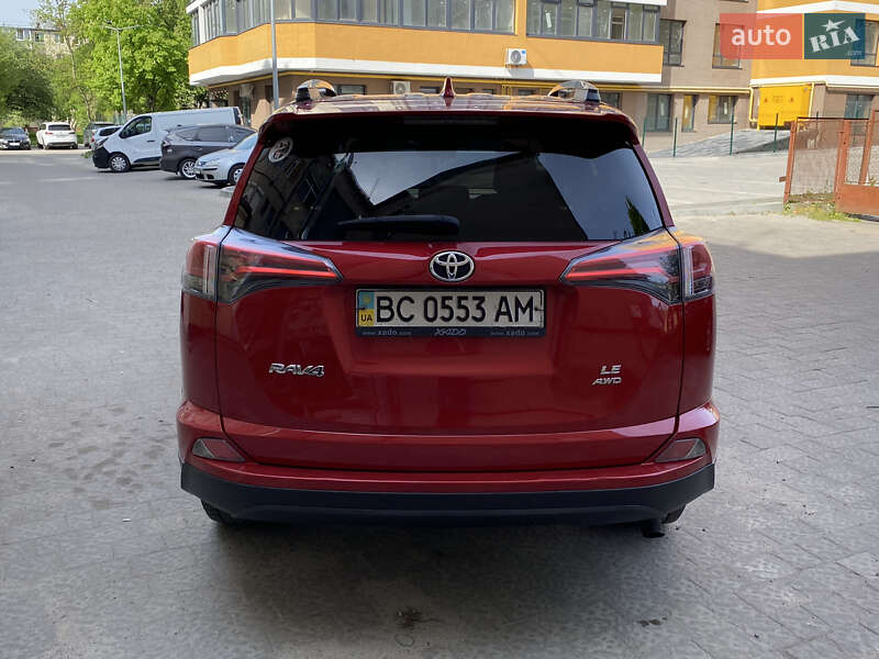 Внедорожник / Кроссовер Toyota RAV4 2016 в Львове