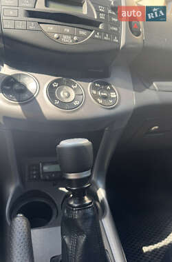 Позашляховик / Кросовер Toyota RAV4 2007 в 