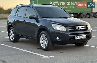 Внедорожник / Кроссовер Toyota RAV4 2008 в 