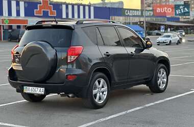 Внедорожник / Кроссовер Toyota RAV4 2008 в 