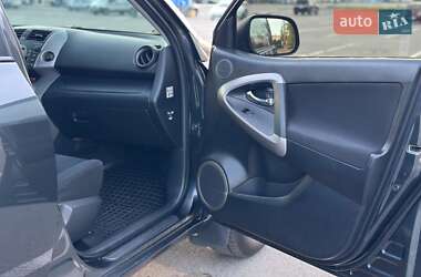 Внедорожник / Кроссовер Toyota RAV4 2008 в 
