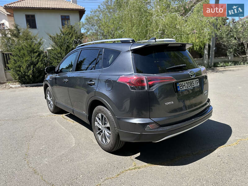 Позашляховик / Кросовер Toyota RAV4 2018 в Одесі