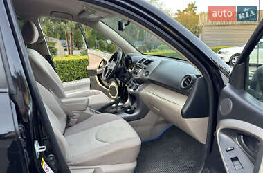 Внедорожник / Кроссовер Toyota RAV4 2007 в 