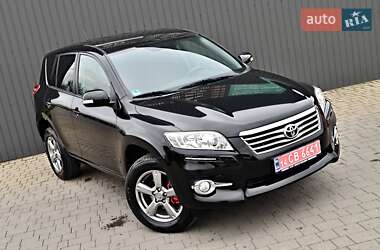 Позашляховик / Кросовер Toyota RAV4 2010 в 