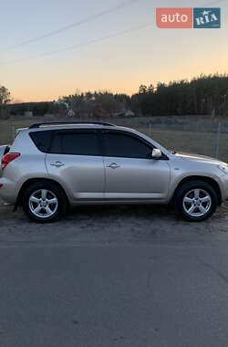 Внедорожник / Кроссовер Toyota RAV4 2006 в 