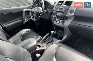 Внедорожник / Кроссовер Toyota RAV4 2006 в 