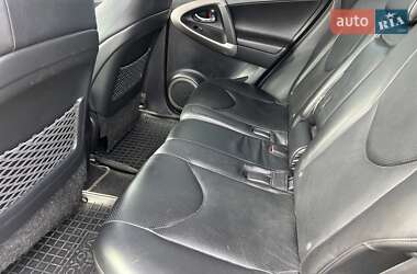 Внедорожник / Кроссовер Toyota RAV4 2006 в 