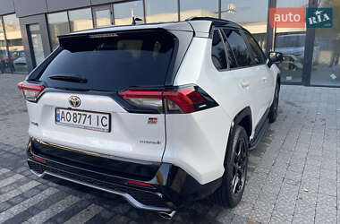 Внедорожник / Кроссовер Toyota RAV4 2023 в Ужгороде