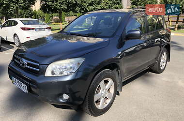 Внедорожник / Кроссовер Toyota RAV4 2007 в 