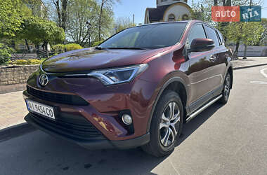 Внедорожник / Кроссовер Toyota RAV4 2016 в 