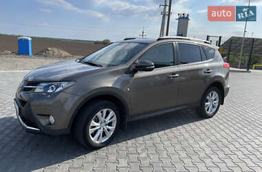 Позашляховик / Кросовер Toyota RAV4 2013 в 