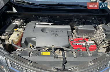Позашляховик / Кросовер Toyota RAV4 2013 в 