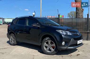 Внедорожник / Кроссовер Toyota RAV4 2015 в Киеве