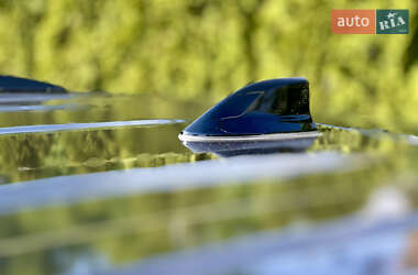Позашляховик / Кросовер Toyota RAV4 2020 в 