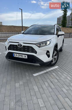 Позашляховик / Кросовер Toyota RAV4 2019 в Києві