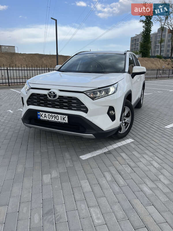 Toyota RAV4 2019