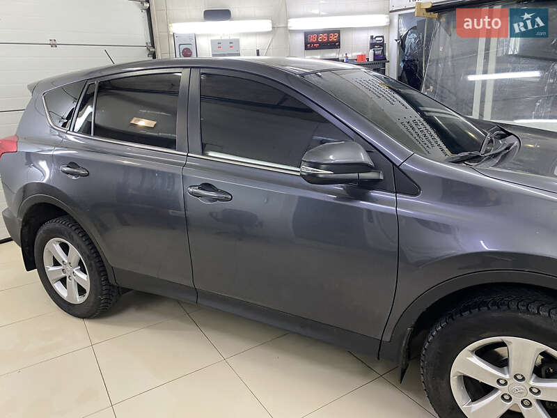 Позашляховик / Кросовер Toyota RAV4 2014 в Львові